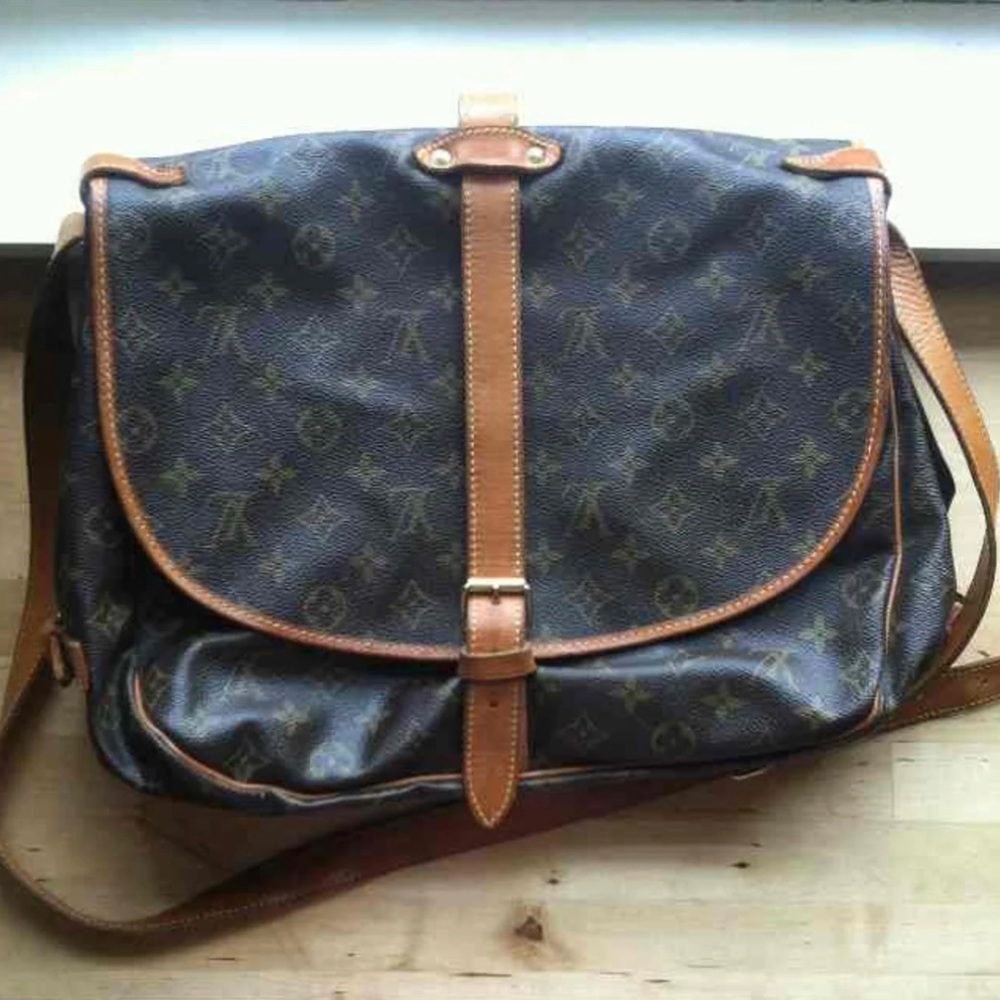 Louis Vuitton Saumur 35 Bag